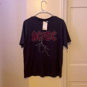 Oversized AC/DC shirt. Dark grey, size small.
